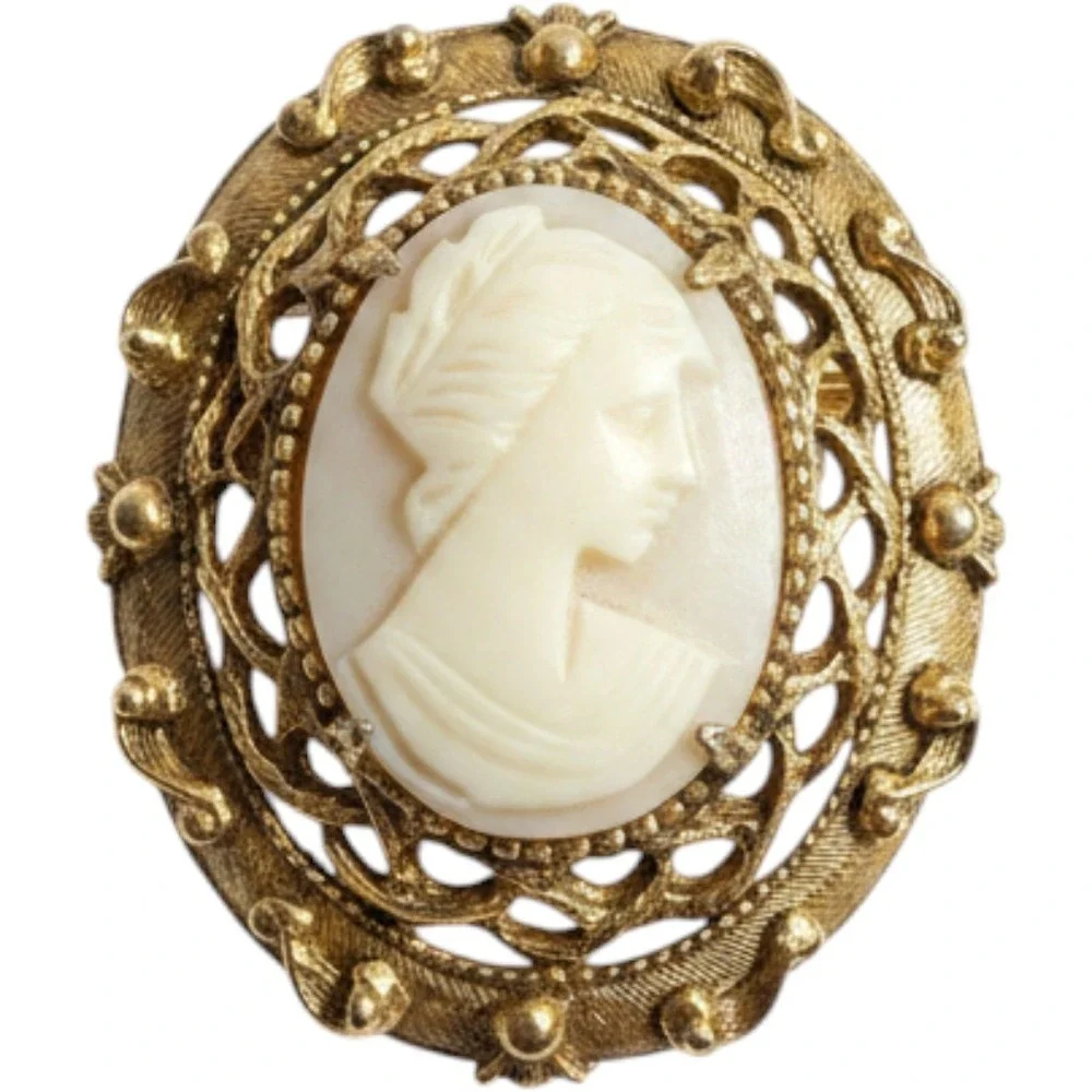 Florenza Vintage Brooch Pin Carved Shell Cameo Gold-Tone‎ Jewelry